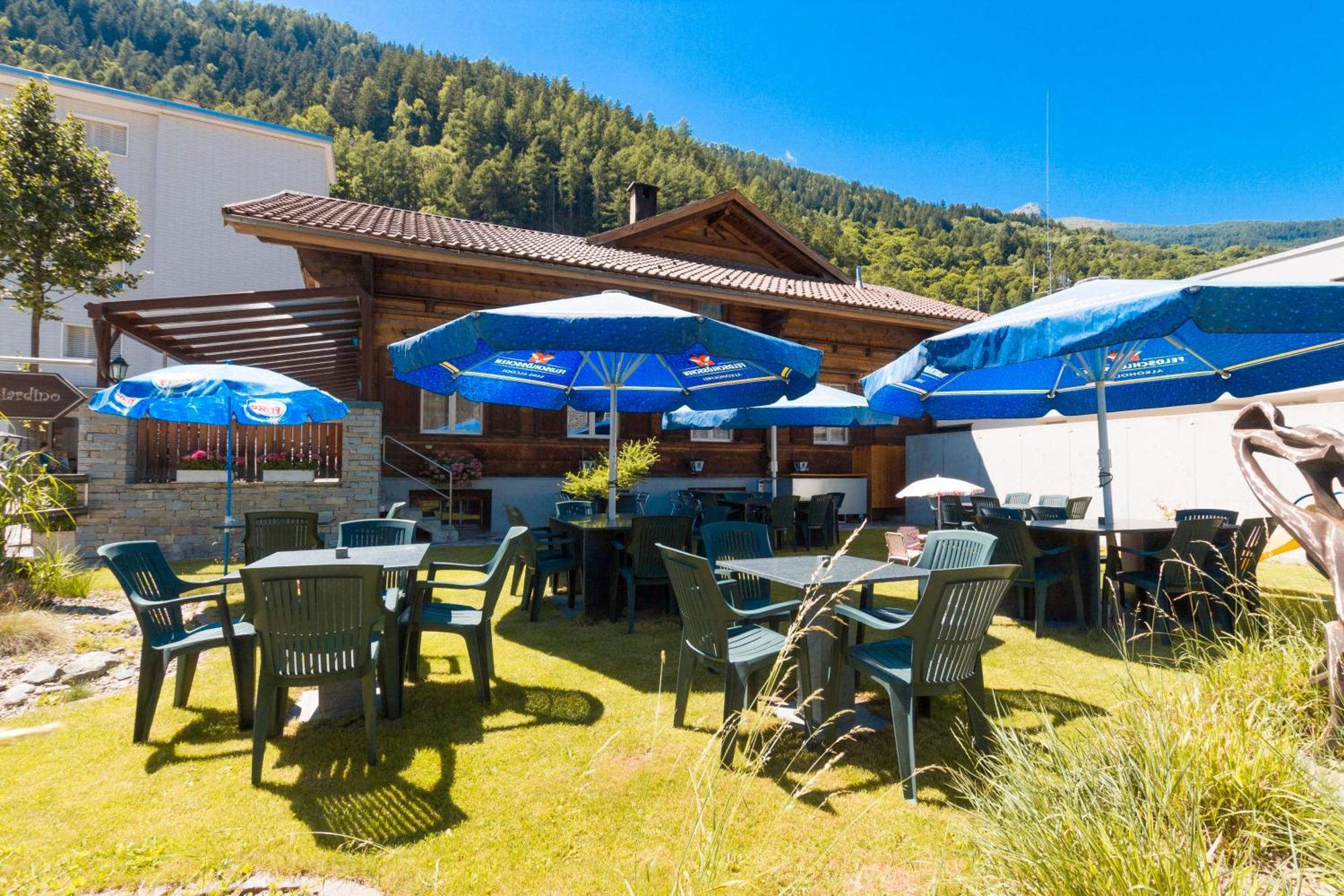 Ristorante Pensione Chalet Stazione Hotel Poschiavo Exterior photo