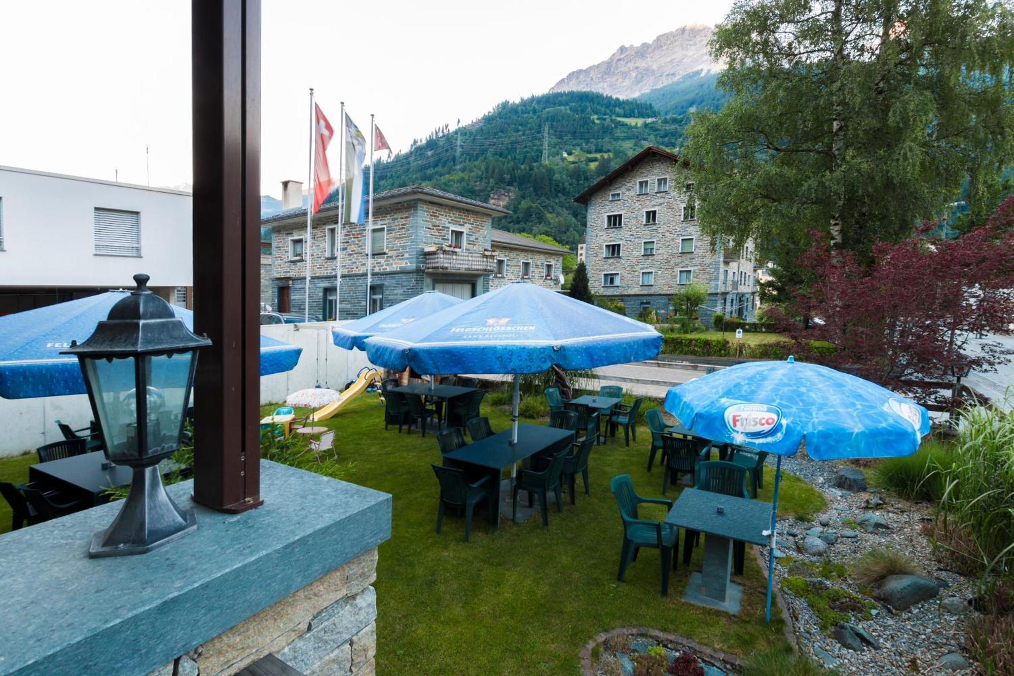 Ristorante Pensione Chalet Stazione Hotel Poschiavo Exterior photo