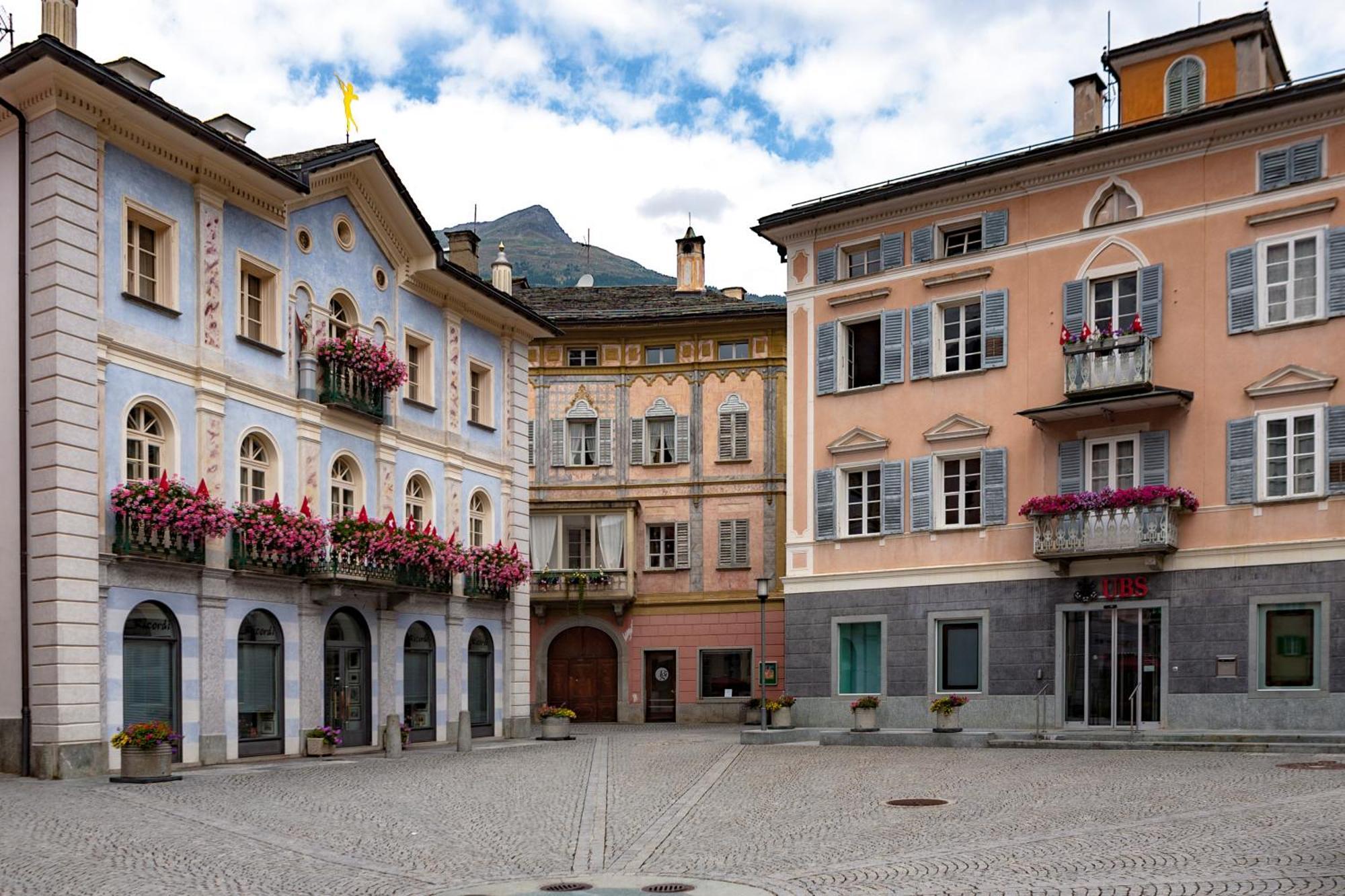 Ristorante Pensione Chalet Stazione Hotel Poschiavo Exterior photo